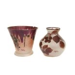 Art Deco enamelled glass pair vases, c.1930. Pareja de jarrones Moda en pâte de verre Art Deco