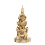 Chinese carved hard stone pagoda. Pagoda china tallada en piedras duras, s.XX. Alt.: 34 cm. Presenta