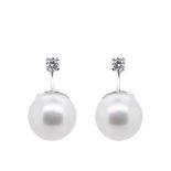 White gold, diamond and pearl earrings Pendientes solitario en oro blanco con brillante engastado en