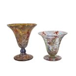 Enamelled glass pair vases. Lote de dos jarrones en vidrio esmaltado con motivos caballerescos y