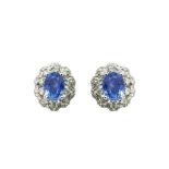 White gold, sapphire and diamonds earrings