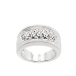 White gold and diamonds ring