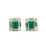 White gold, emerald and diamonds earrings