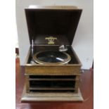 Wind Up Gramophone Maker : Columbia Grafonola