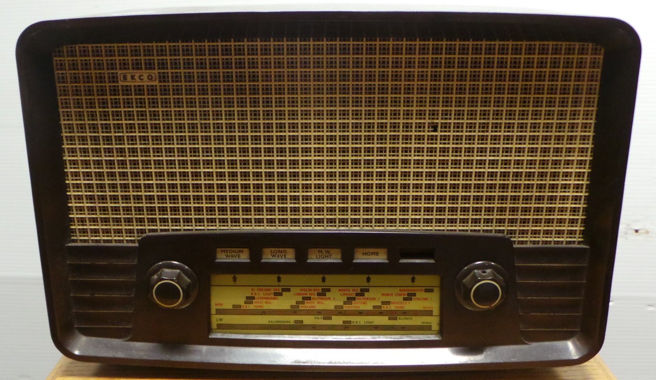 Bakelite Radio