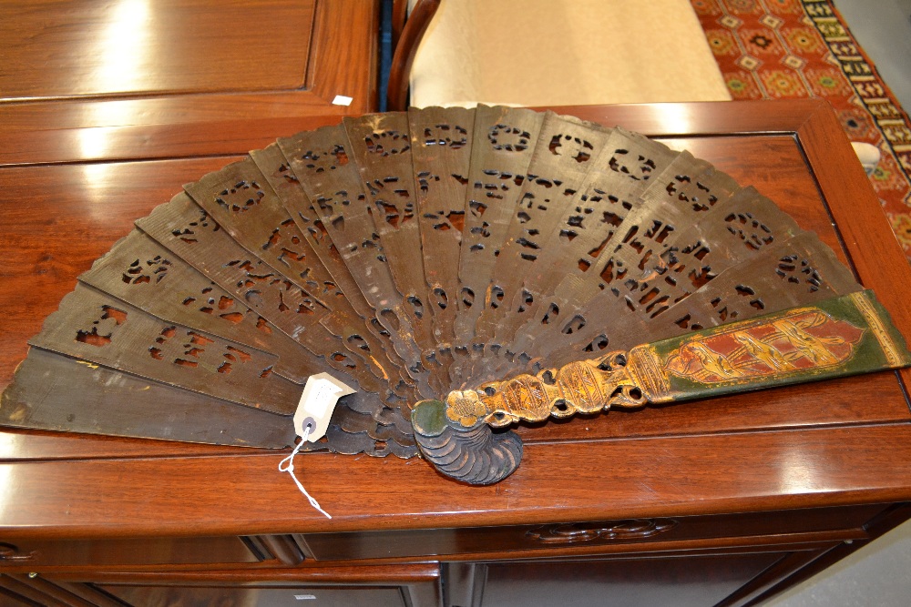 Oriental hardwood brass and jadeite mounted jewellery box and a large ornamental lacquer fan - Image 13 of 13