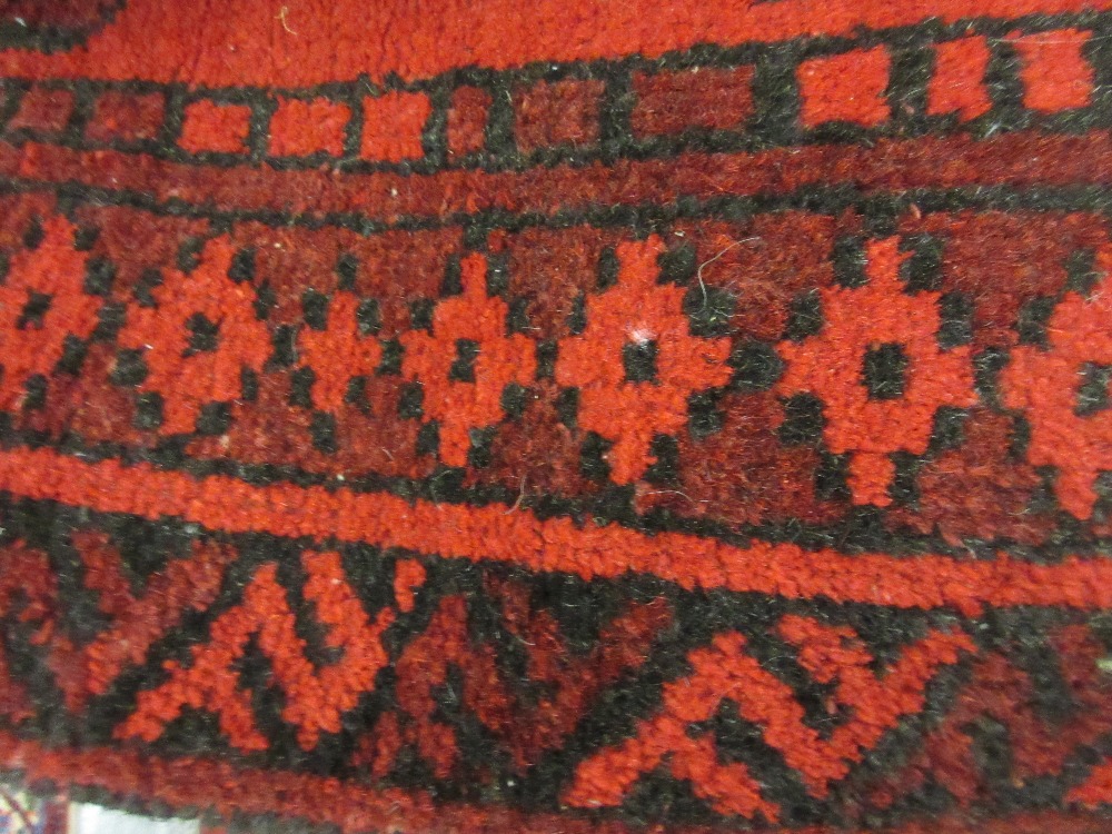Turkish rug with centre medallion and multiple borders, - Image 4 of 5