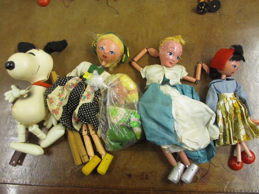 Large quantity of various unboxed Pelham and other puppets including: Pelham Puppets Snoopy, - Image 3 of 5