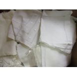 Quantity of various table linen