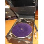20th Century cased wind-up gramophone by Maxitone