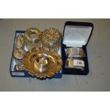 Cased pair of modern silver napkin rings, small Sheffield silver pedestal dish,