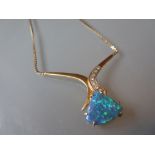 18ct Yellow gold pendant necklace set opal and diamonds