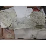 Quantity of miscellaneous linen and lace