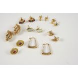 A QUANTITY OF ASSORTED GOLD AND GEM SET EARRINGS total weight 22 grams.