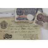 A WHITE 'FIVER' etc A Beale white Five Pound Note number U34 096423 dated 9th April 1951. A Peppiatt