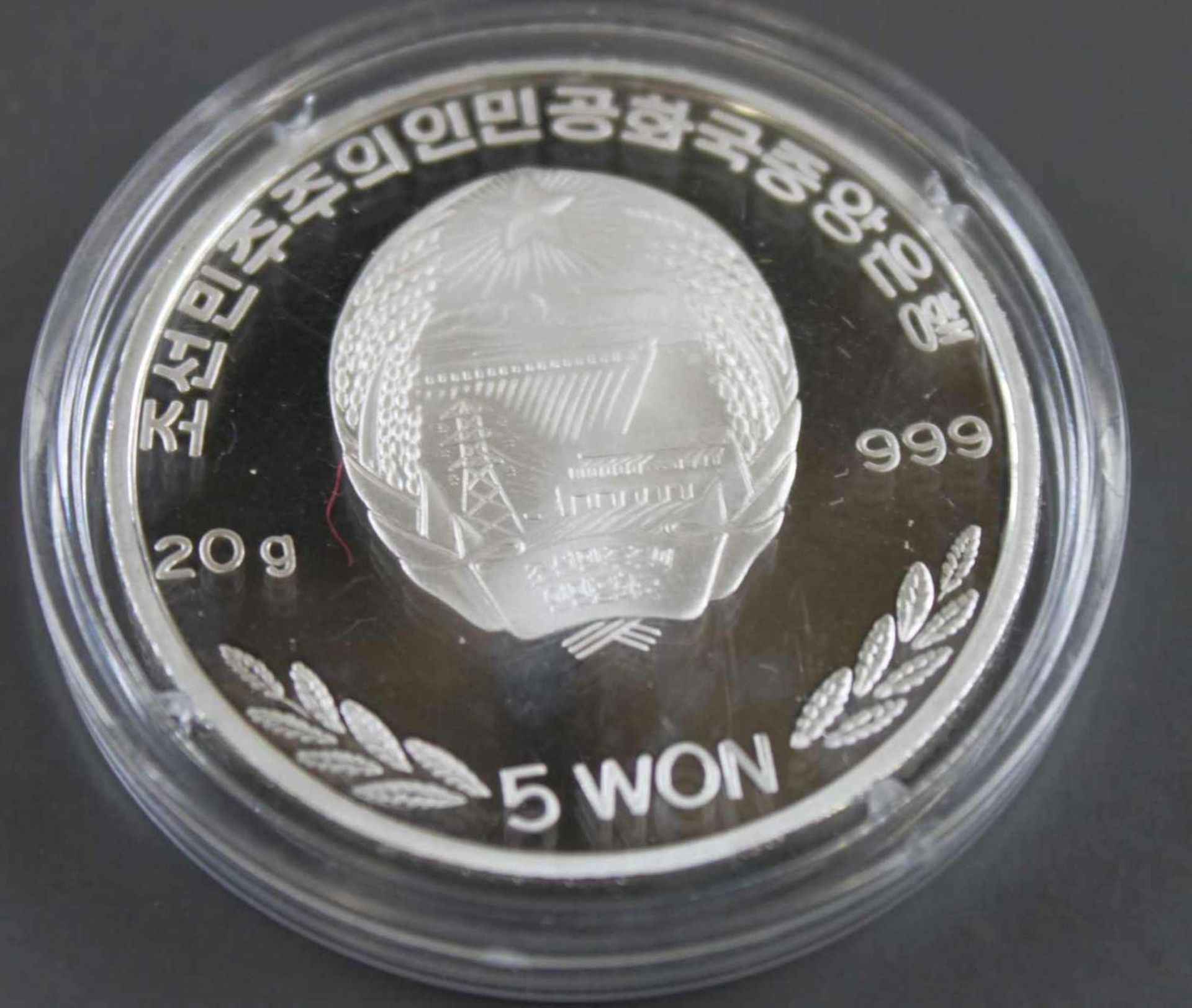 Volksrepublik Korea 2003, 5 Won - Silbermünze "Lord Nelson". Silber 999, Gewicht: 20 g. In Kapsel.