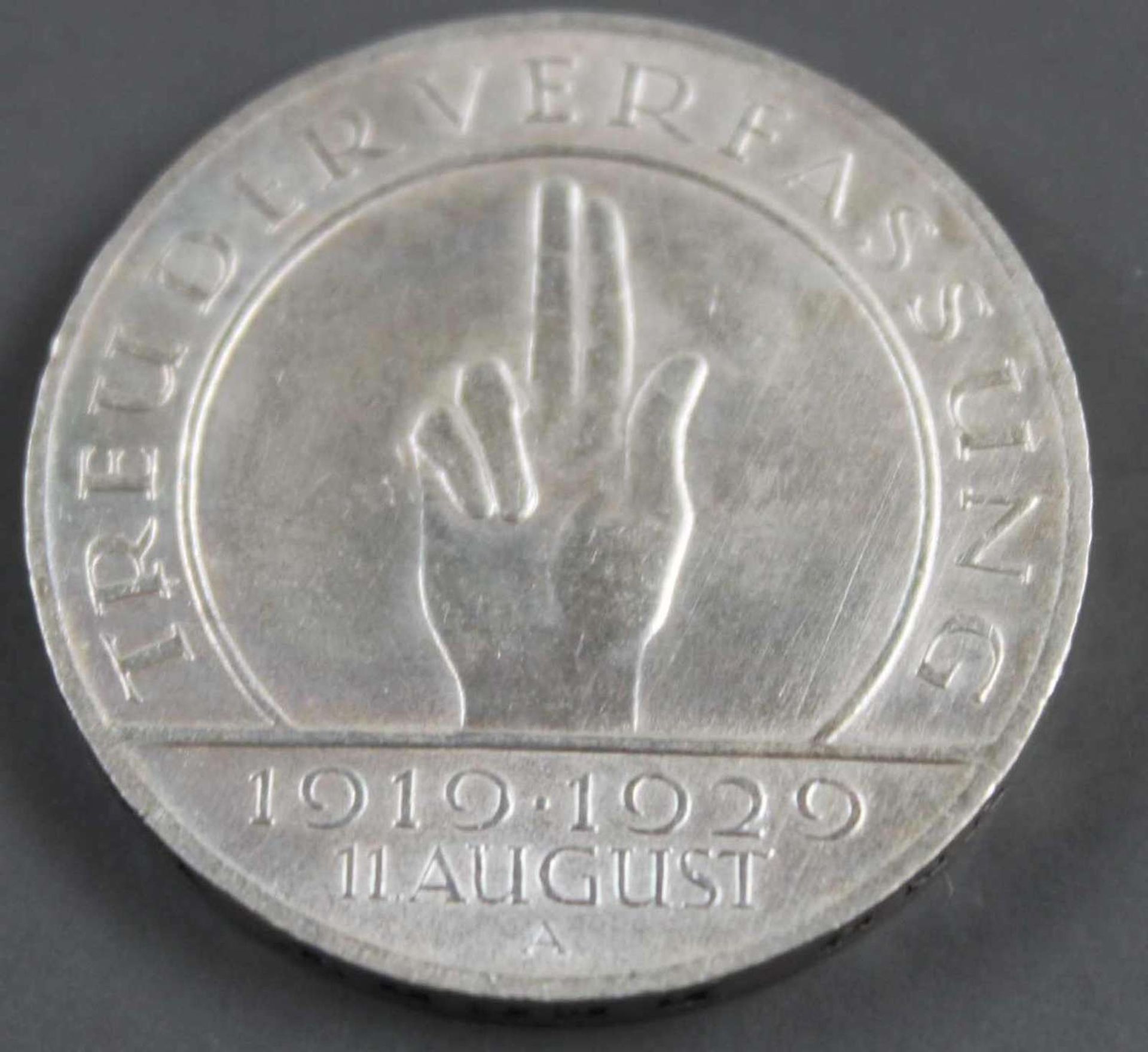 Deutsches Reich 1929 A, drei Reichsmark - Silbermünze "Schwurhand". Gewicht: ca. 15 g,