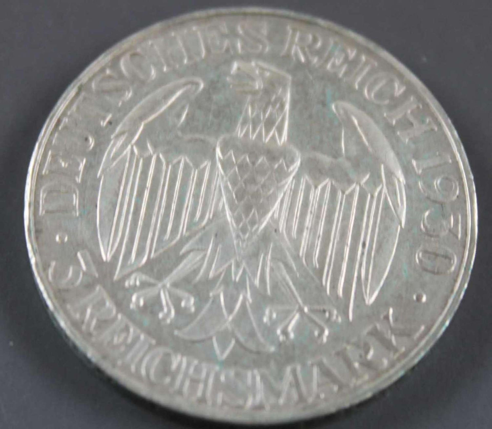 Deutsches Reich 1930 J, 3 Reichsmark - Silbermünze "Graf Zeppelin - Weltflug 1929".Jaeger: 342.