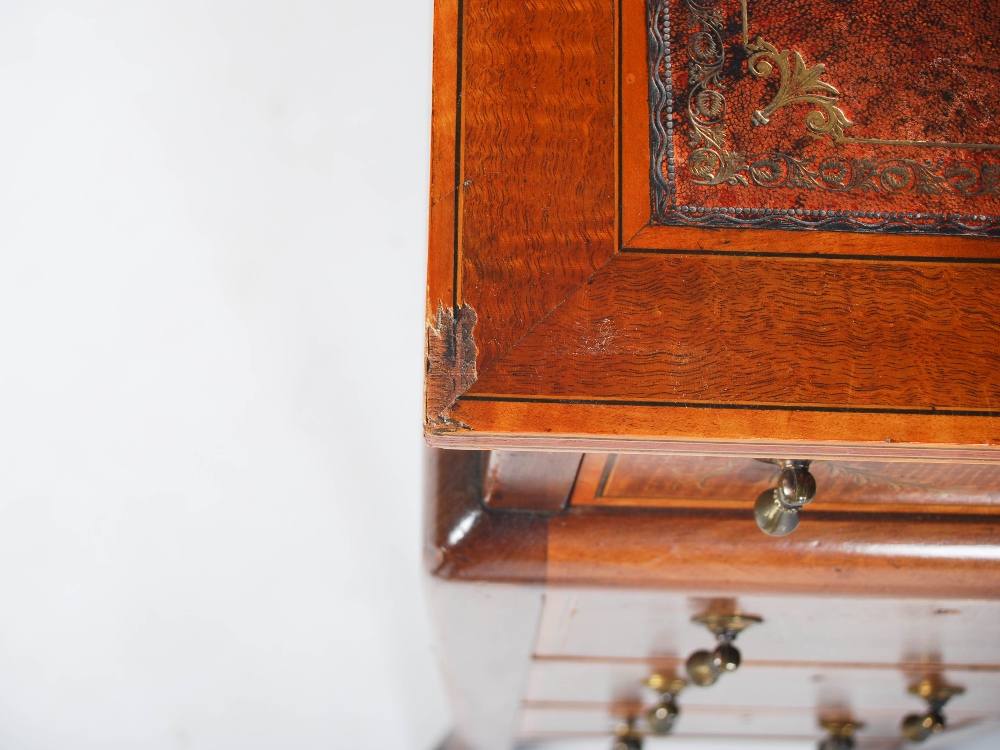 An Edwardian mahogany and satinwood banded pedestal desk by Edwards & Roberts, with raised gallery - Image 11 of 12