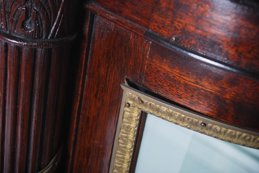 A late 19th century mahogany and gilt metal mounted display cabinet, the mottled red marble top - Bild 9 aus 11