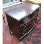 Mahogany serpentine front chest of 4 drawers