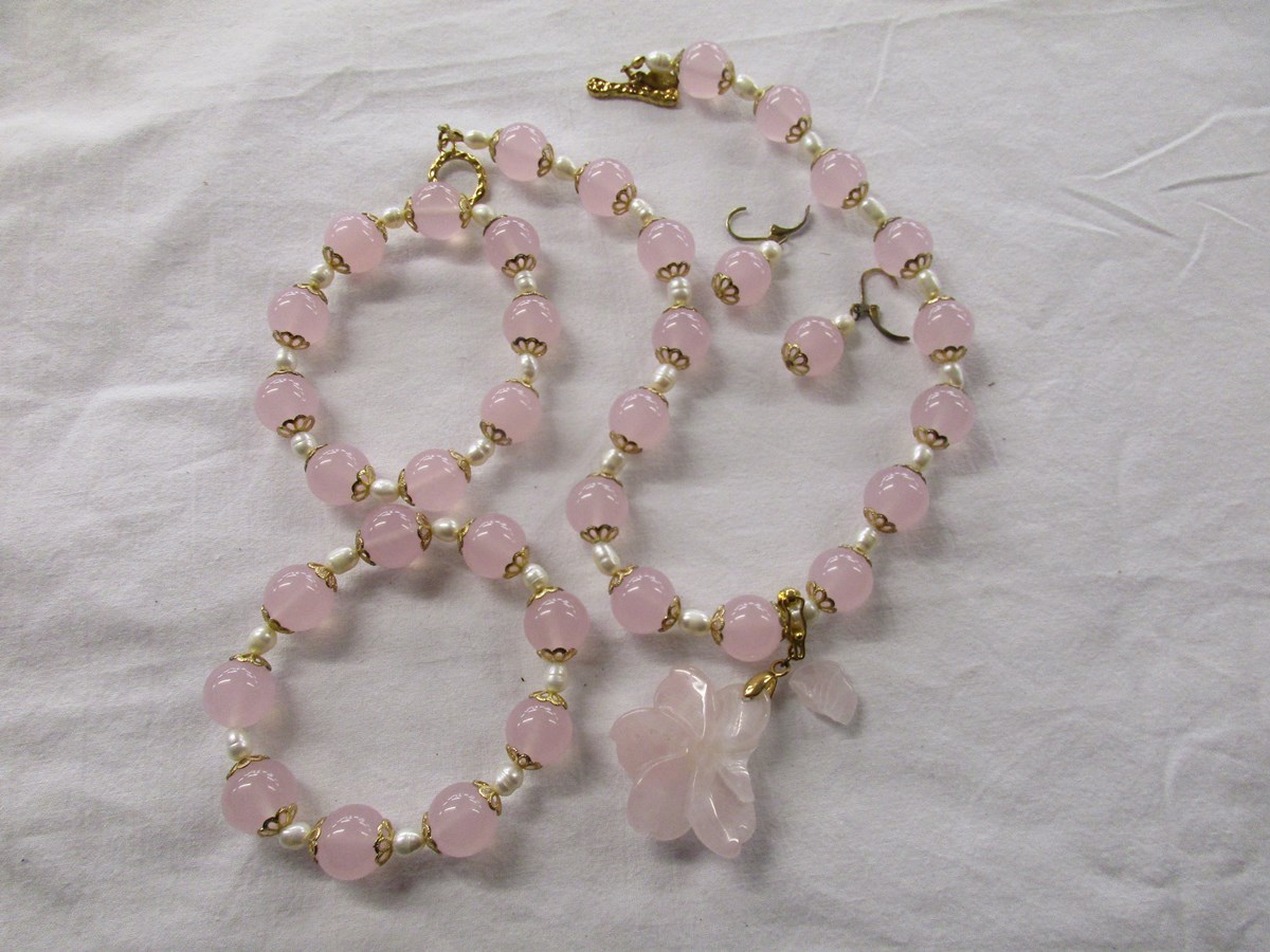 Rose quartz necklace, earrings and 2 bracelets