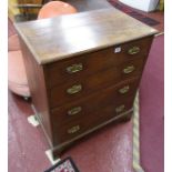 Small Georgian oak chest of 4 drawers on bracket feet