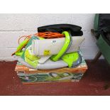 Hedge trimmer with collection bag