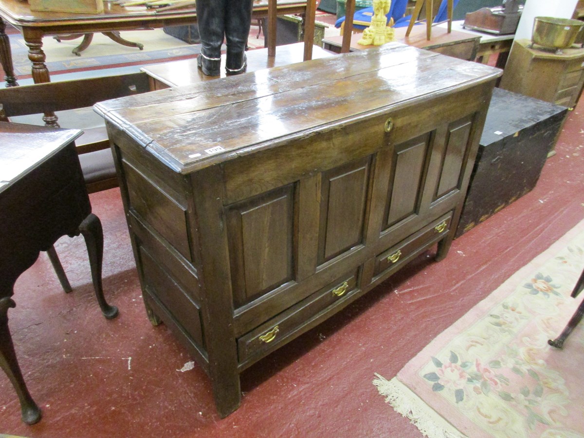 Early oak Mule chest