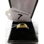 Gold diamond & citrine set ring - Estimate £60 to £100