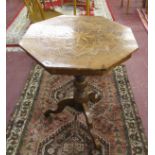 Victorian inlaid Sorrento pedestal table