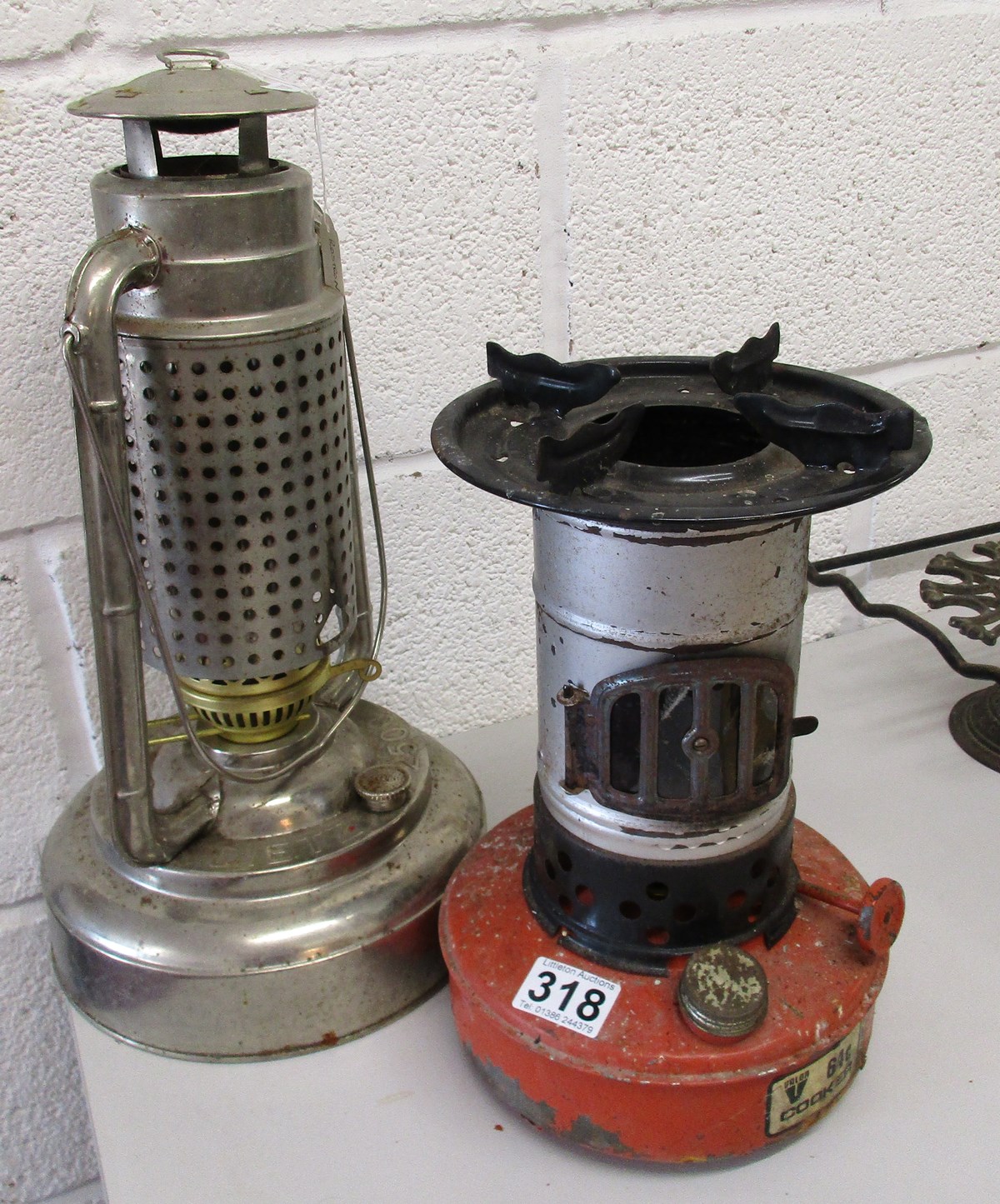 Hurricane lamp and camping cooker