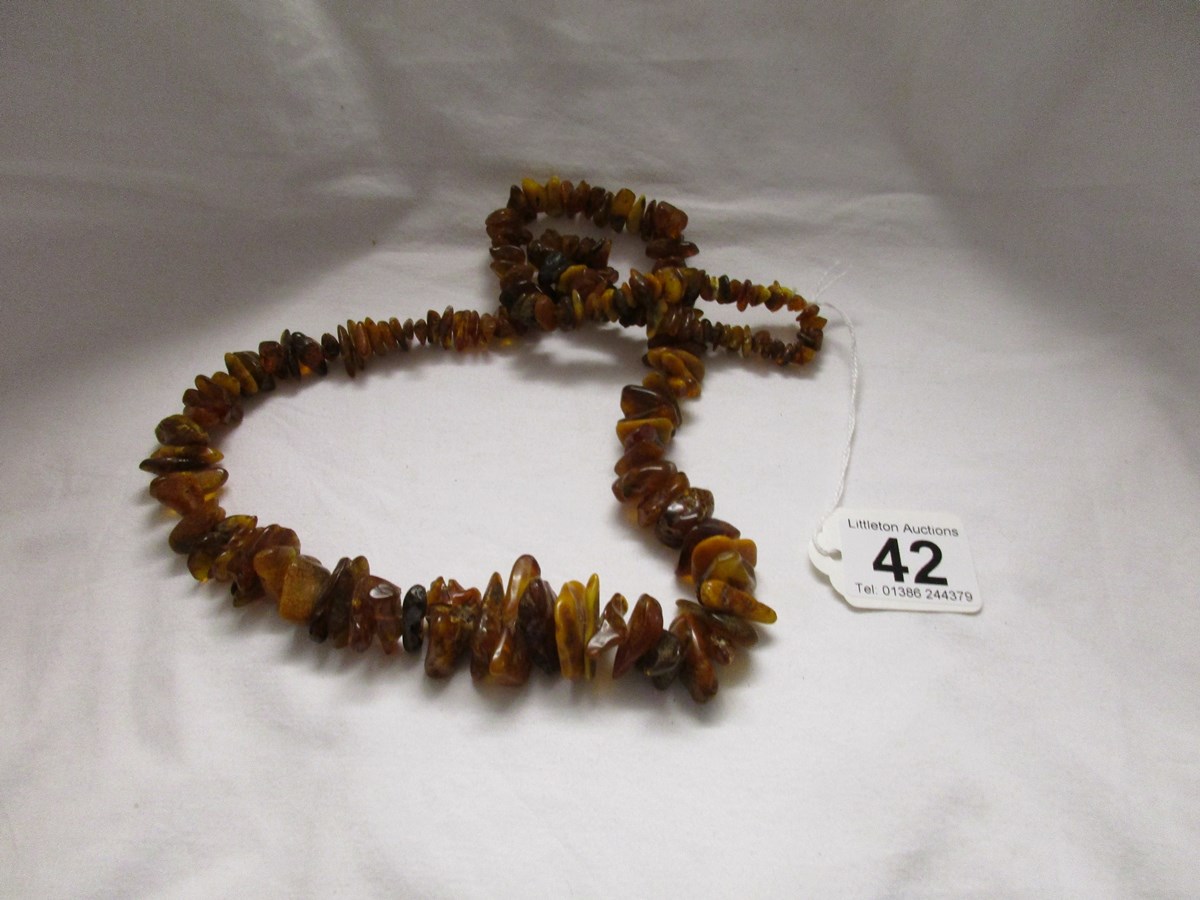 Baltic amber necklace - Estimate £40 - £70