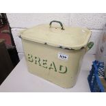 Enamel bread bin with lid