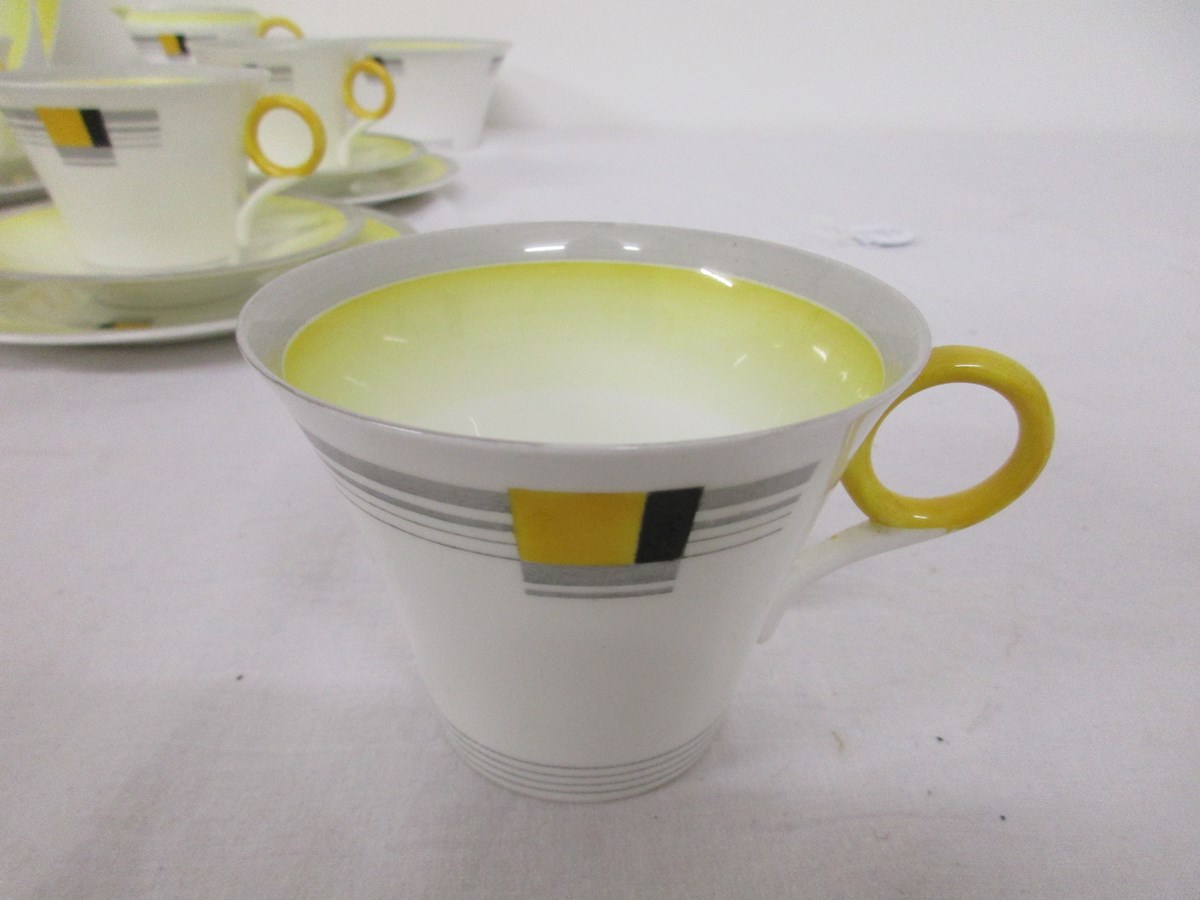 Art Deco Shelley tea set, Regent shape, Rd 781613 with yellow, black & grey blocks and bands pattern - Image 4 of 10