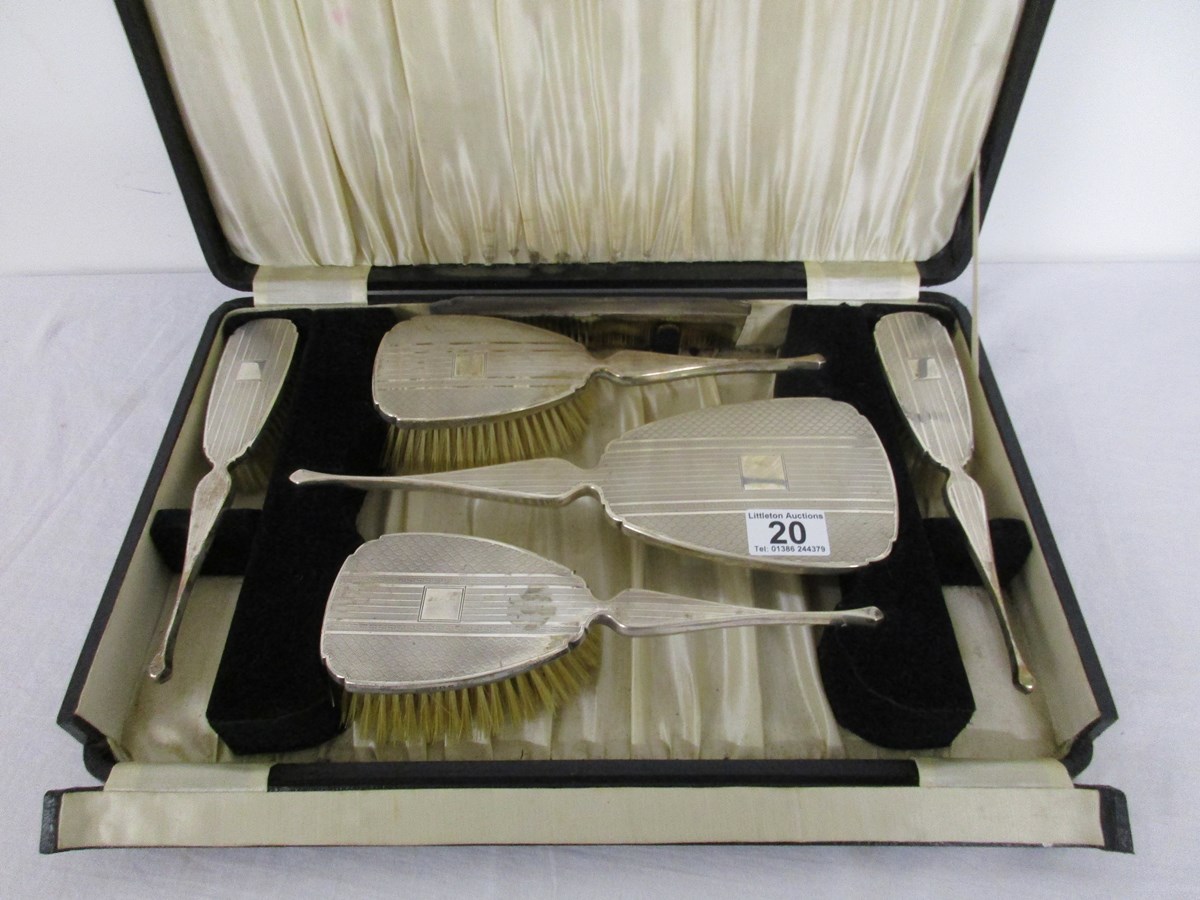 Cased silver dressing table set