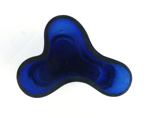 A 1970's blue glass vase of triangular-organic form, h. - Image 2 of 2