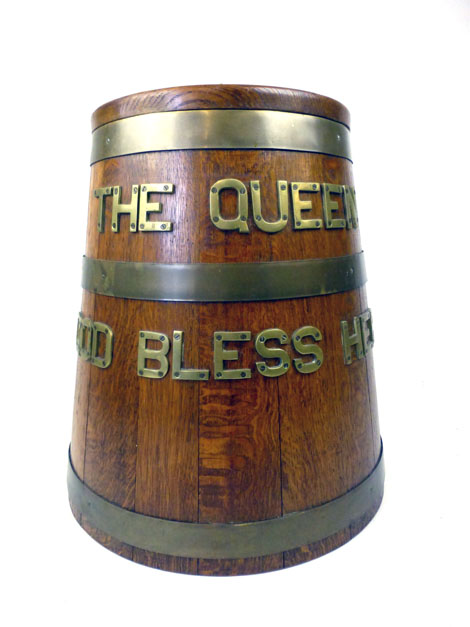 A ship's oak rum barrel of tapering form with applied brass inscription 'The Queen God Bless Her' - Image 2 of 9