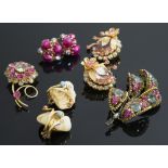 VOGUE CLIP EARRINGS of berry design,