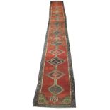 FINE ANTIQUE HERIZ RUNNER, 633cm x 74cm,