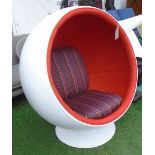 LOUNGE CHAIR,