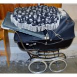 VINTAGE STROLLER PRAM