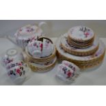 QUANTITY OF COPELAND SPODE "ROBERTA" TEA & DINNER WARE WITH PLATES, SIDE PLATES, SAUCERS, LIDDED TEA