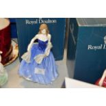 ROYAL DOULTON CLASSIC FIGURINE "MOONLIGHT SERENADE"