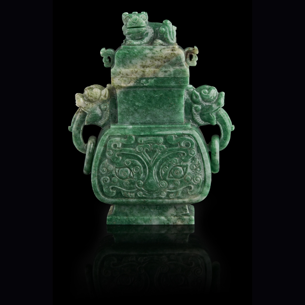 JADEITE ARCHAISTIC VASE AND COVERQING DYNASTY, 19TH CENTURYthe sides carved with archaistic taotie - Image 3 of 7