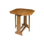 COTSWOLDS SCHOOL DROP LEAF OCCASIONAL TABLE, CIRCA 1920 the canted rectangular top above