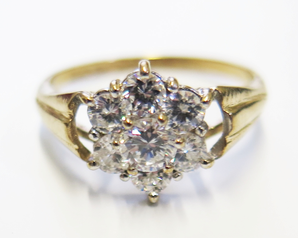 A 9 carat gold ring set C-2 stones