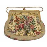 A 1930's ladies needlework handbag