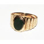 A gents 9 carat gold and blood stone ring