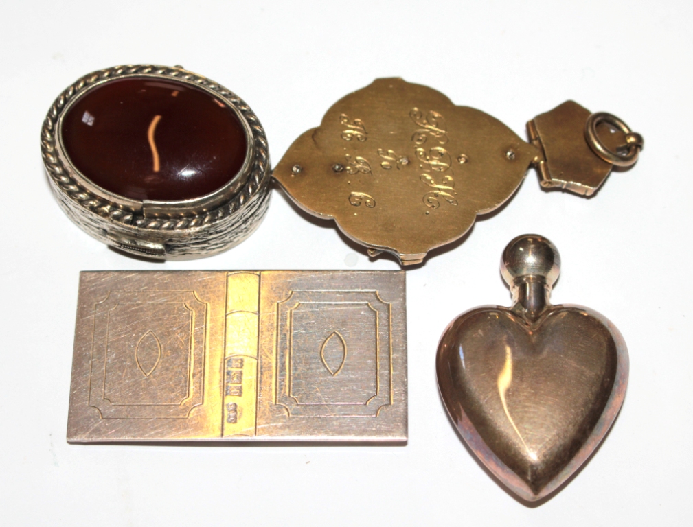 A bag of collectables, to include silver scent bottle, a silver stamp case, a Masonic Diamond